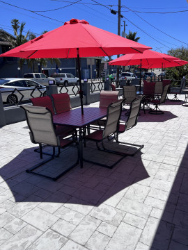 Surf City Inn & Suites - Outdoor Sitting Area